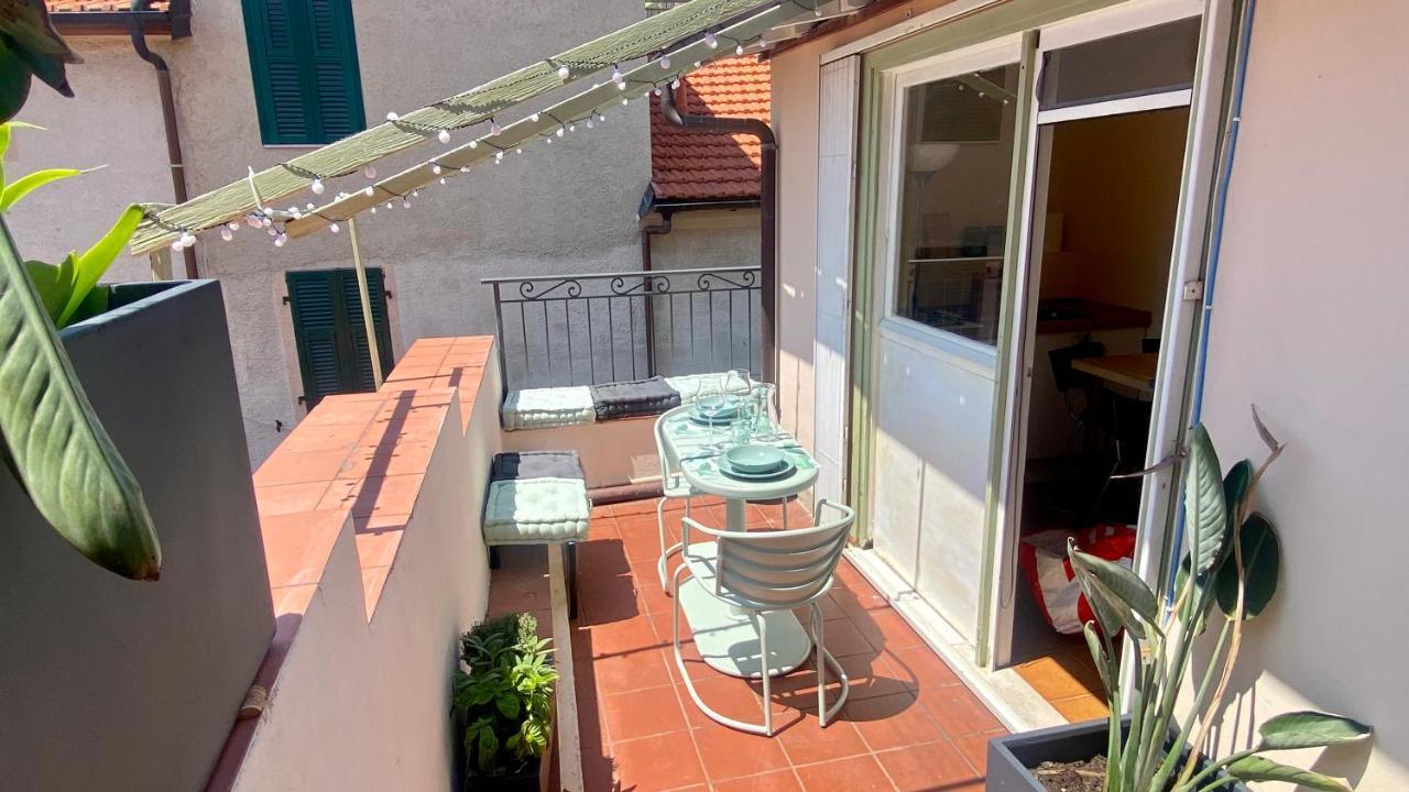 I Tetti Di Via Corradi Villa Sanremo Luaran gambar