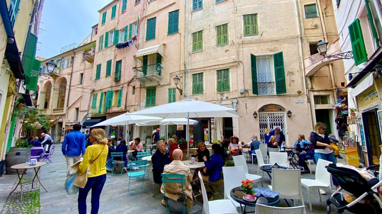 I Tetti Di Via Corradi Villa Sanremo Luaran gambar