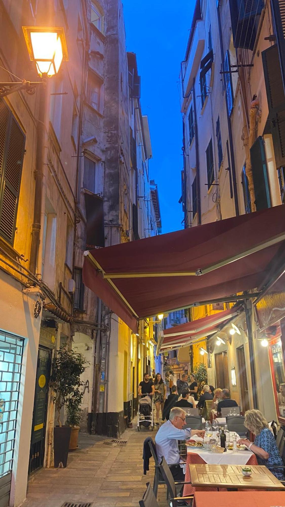I Tetti Di Via Corradi Villa Sanremo Luaran gambar